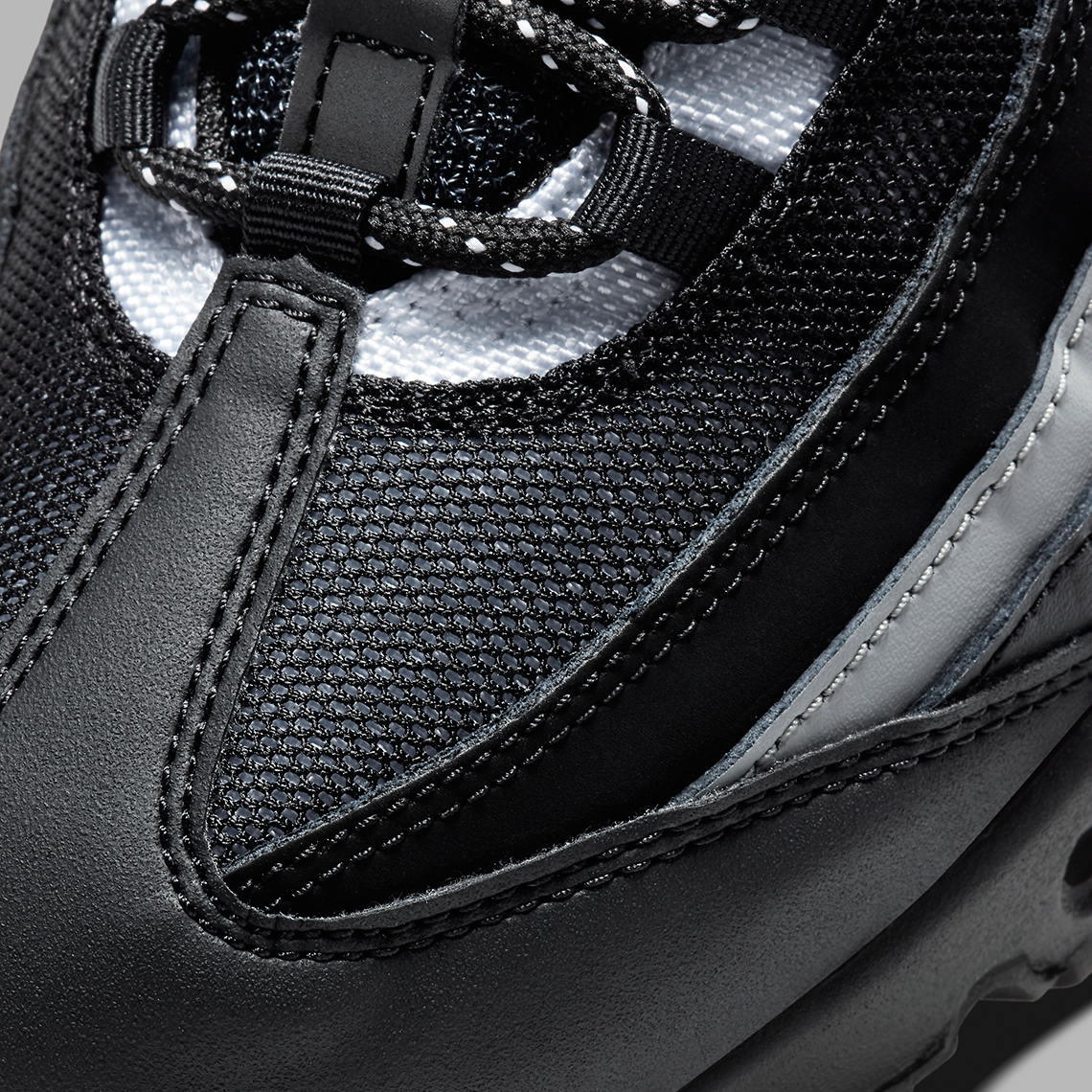Nike Air Max 95 Essential Black Smoke Grey Ct1805 001 0