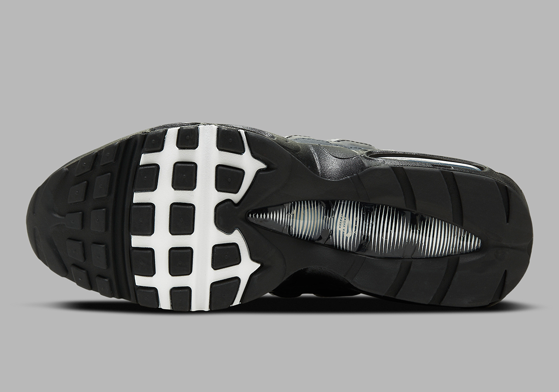 Nike Air Max 95 Essential Black Smoke Grey Ct1805 001 3