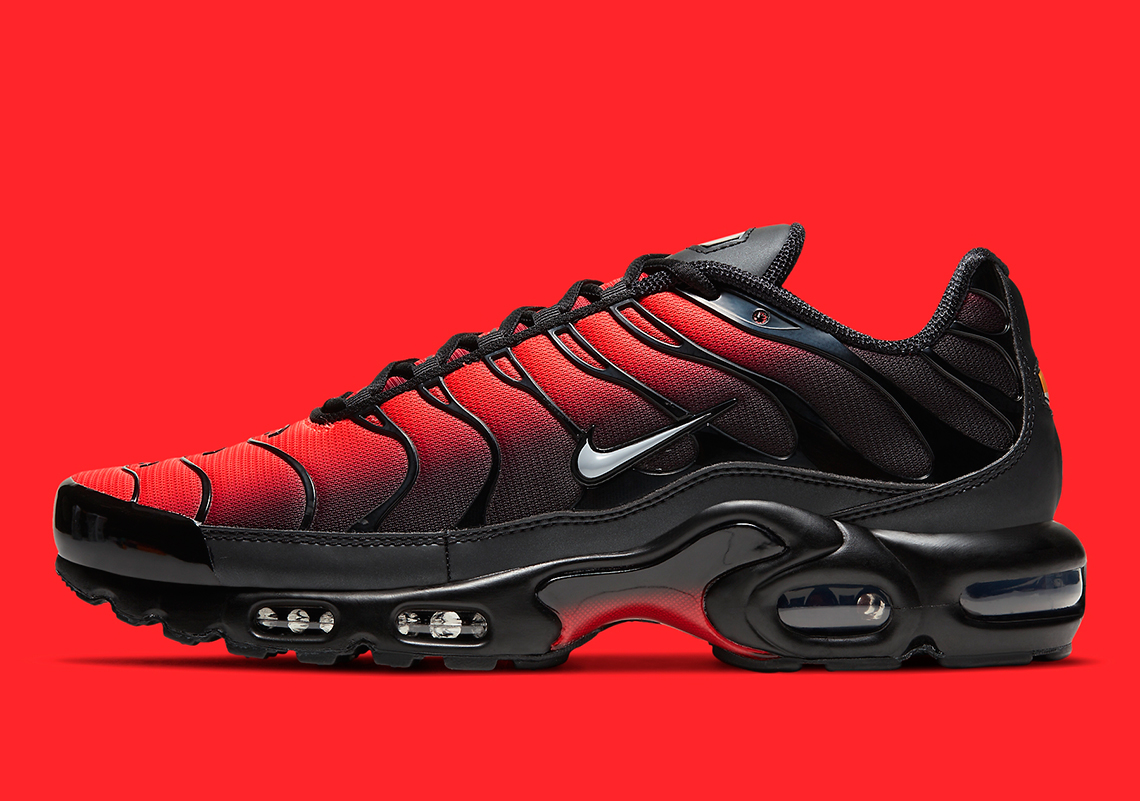 when did the air max plus come out