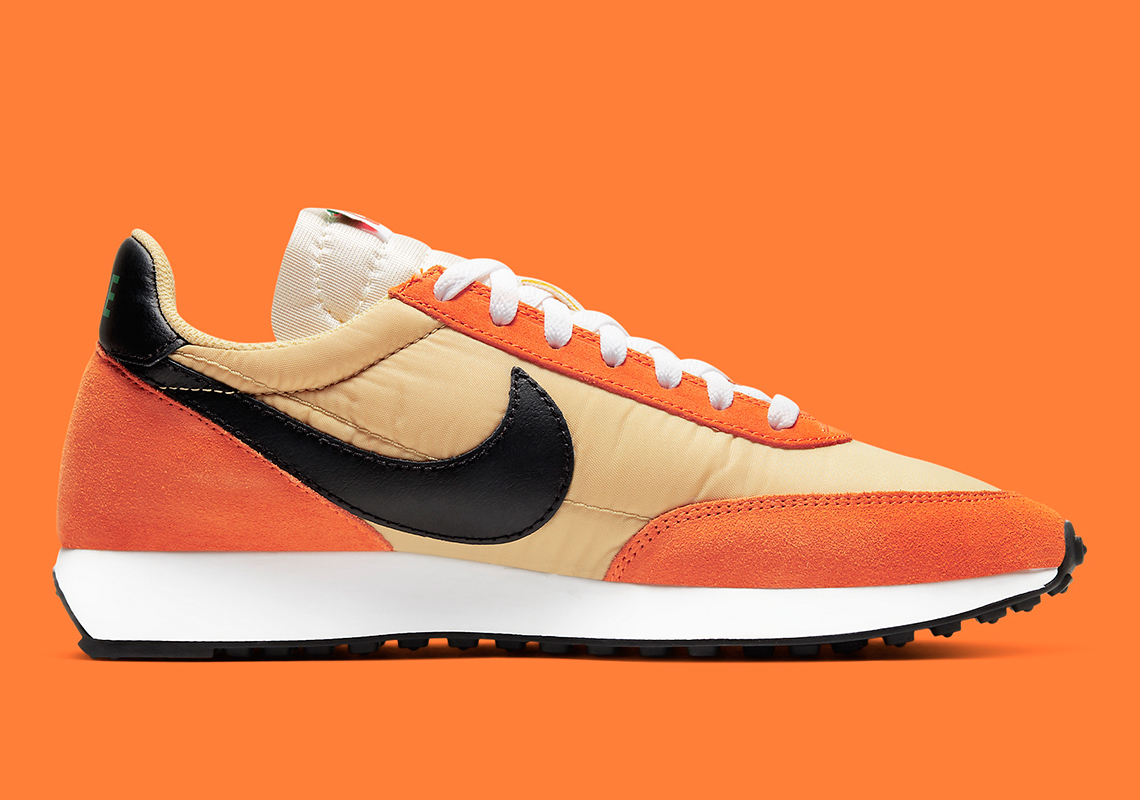 Nike Air Tailwind Team Gold and Starfish