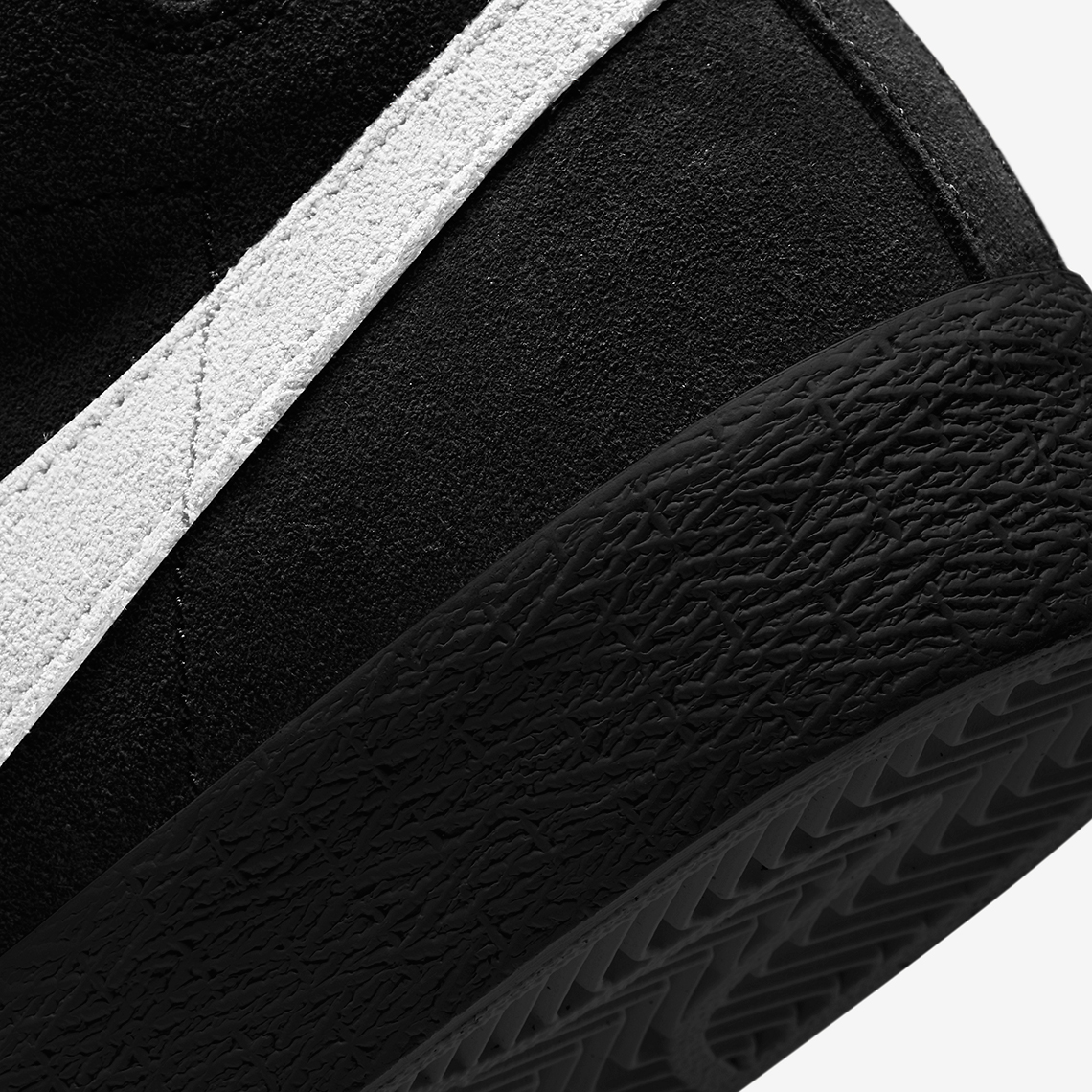 Nike SB Blazer Mid Black White 864349-007 | SneakerNews.com