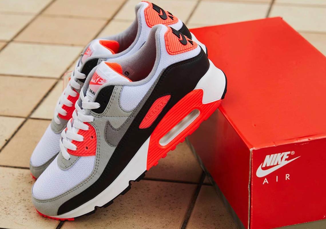 Nike Air Max Iii Infrared Ct1685 100 Release Info 3