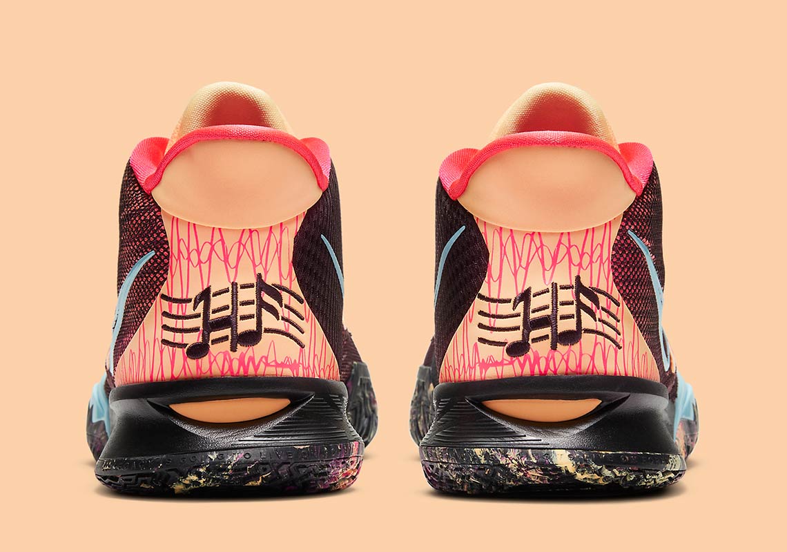 Pantalones cortos rosas para correr con estampado de palmeras 10k Runway de Nike Pre Heat Dc0589 002 5