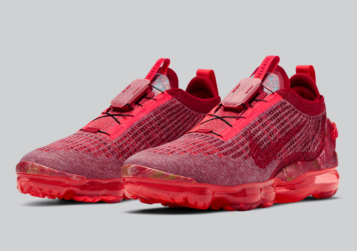 red vapormax shoes