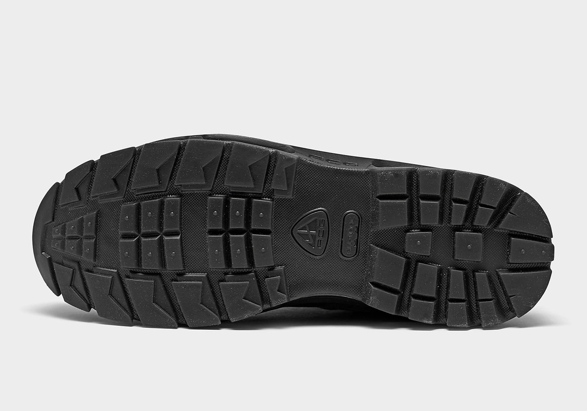 Nike Air Max Goadome Boots Black DB2958-001 | SneakerNews.com