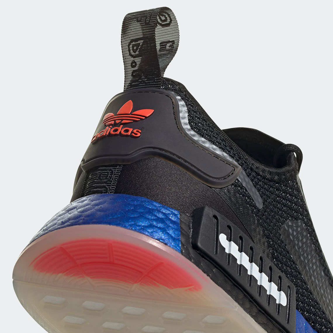 Meer Bont medeleerling NASA adidas NMD R1 SPECTOO FX6818 FX6819 | SneakerNews.com