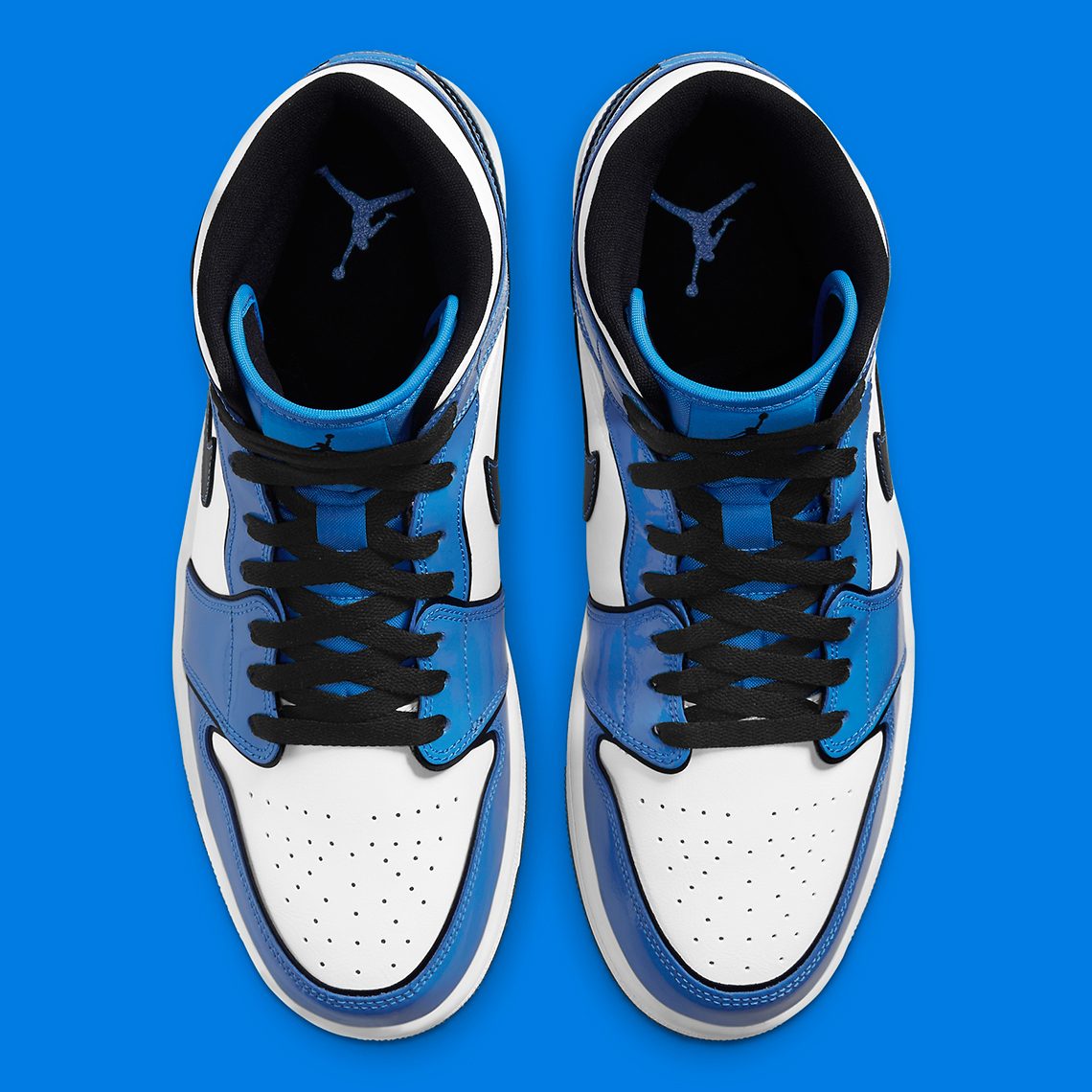 Air Jordan 1 Mid Signal Blue DD6834-402 Release | SneakerNews.com