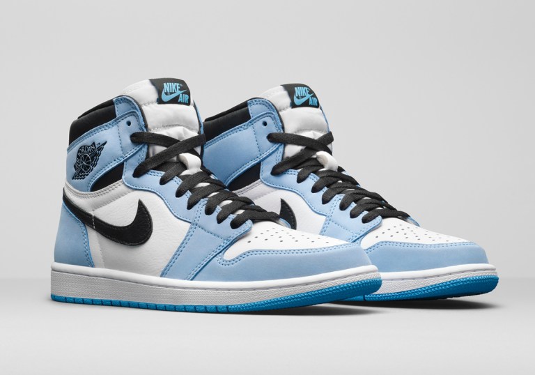 air-jordan-1-retro-high-og-  display picture 2