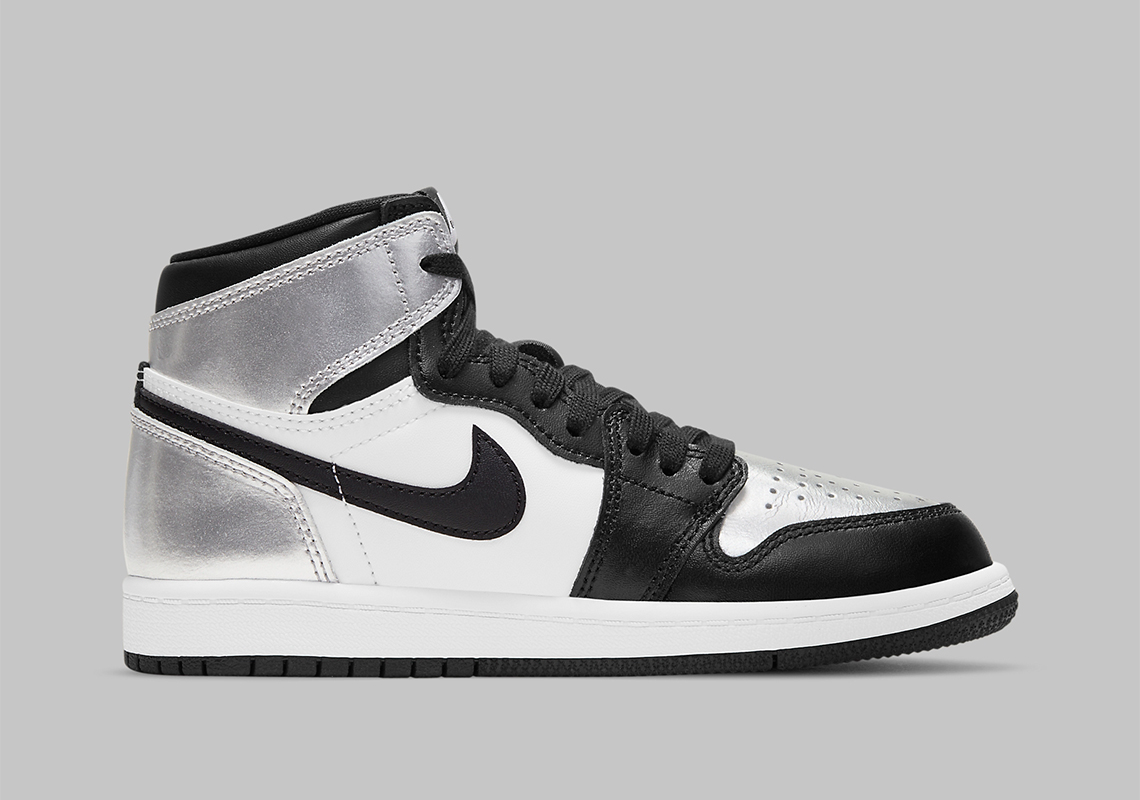 Air Jordan 1 WMNS Silver Toe 2021 CD0461-001 | SneakerNews.com