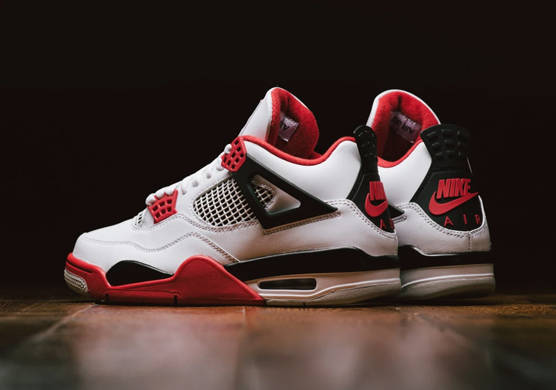fire red 4s 2022