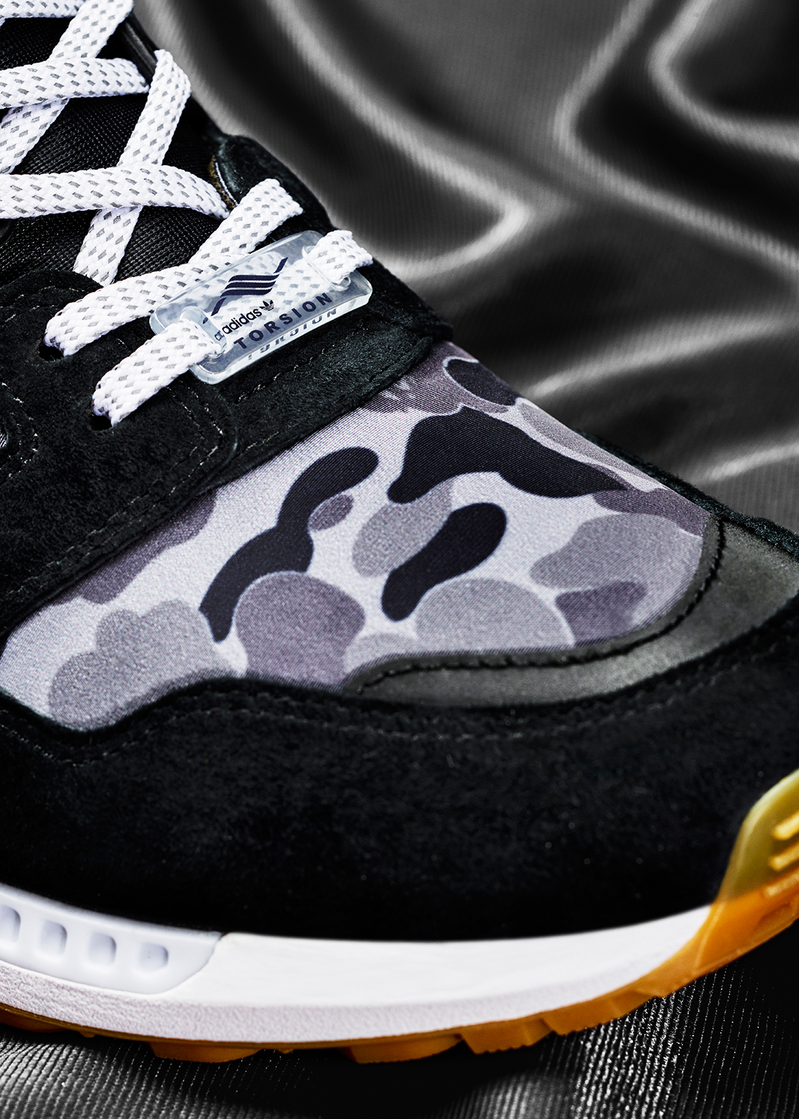 Bape Undefeated You adidas Zx 8000 Fy8852 2