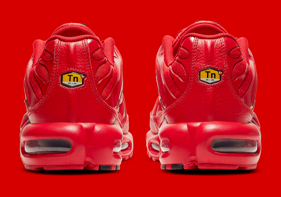 nike tn shoes red
