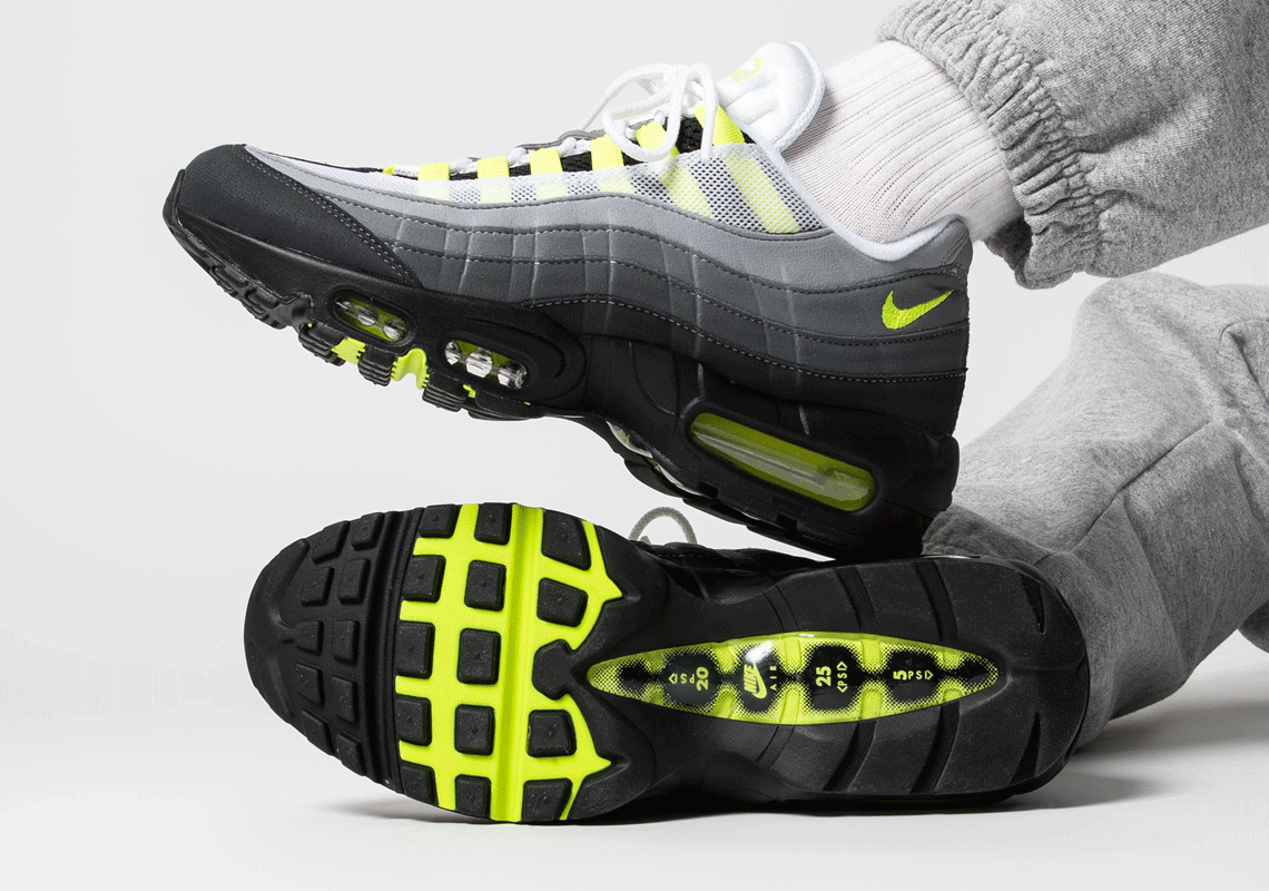 Air Max 95 OG 'Neon' 2020 - Nike - CT1689 001 - black/neon yellow