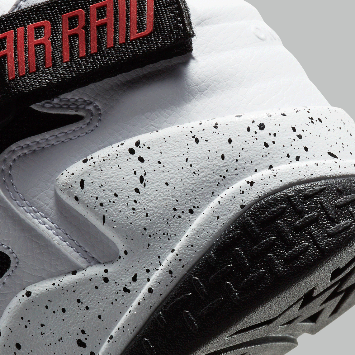 Nike Air Raid White / Black / Red - Stadium Goods
