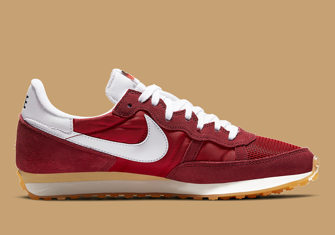 nike challenger og gym red