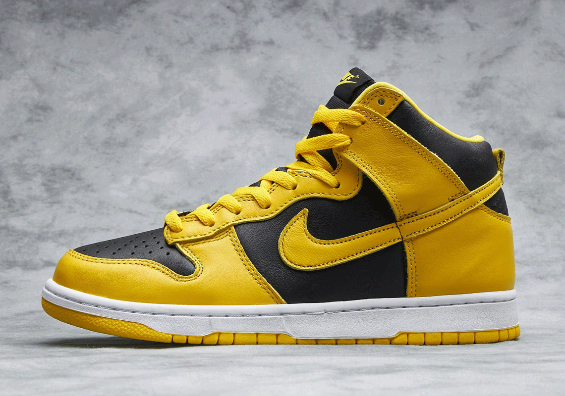 nike dunk high black varsity maize