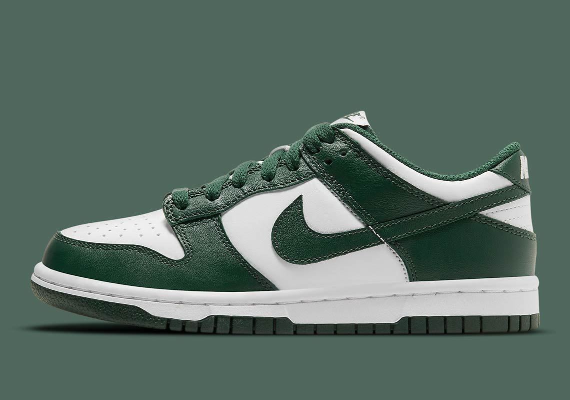 jordan dunk low green