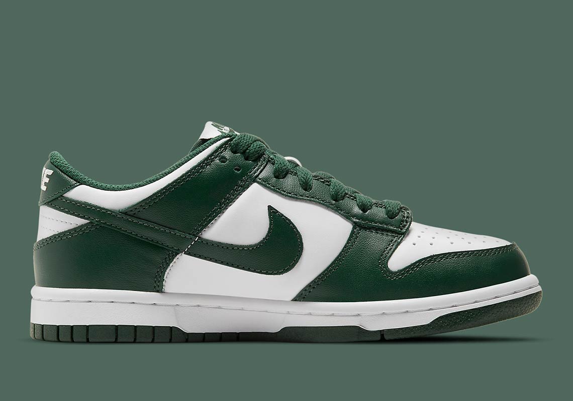 spartan green nike