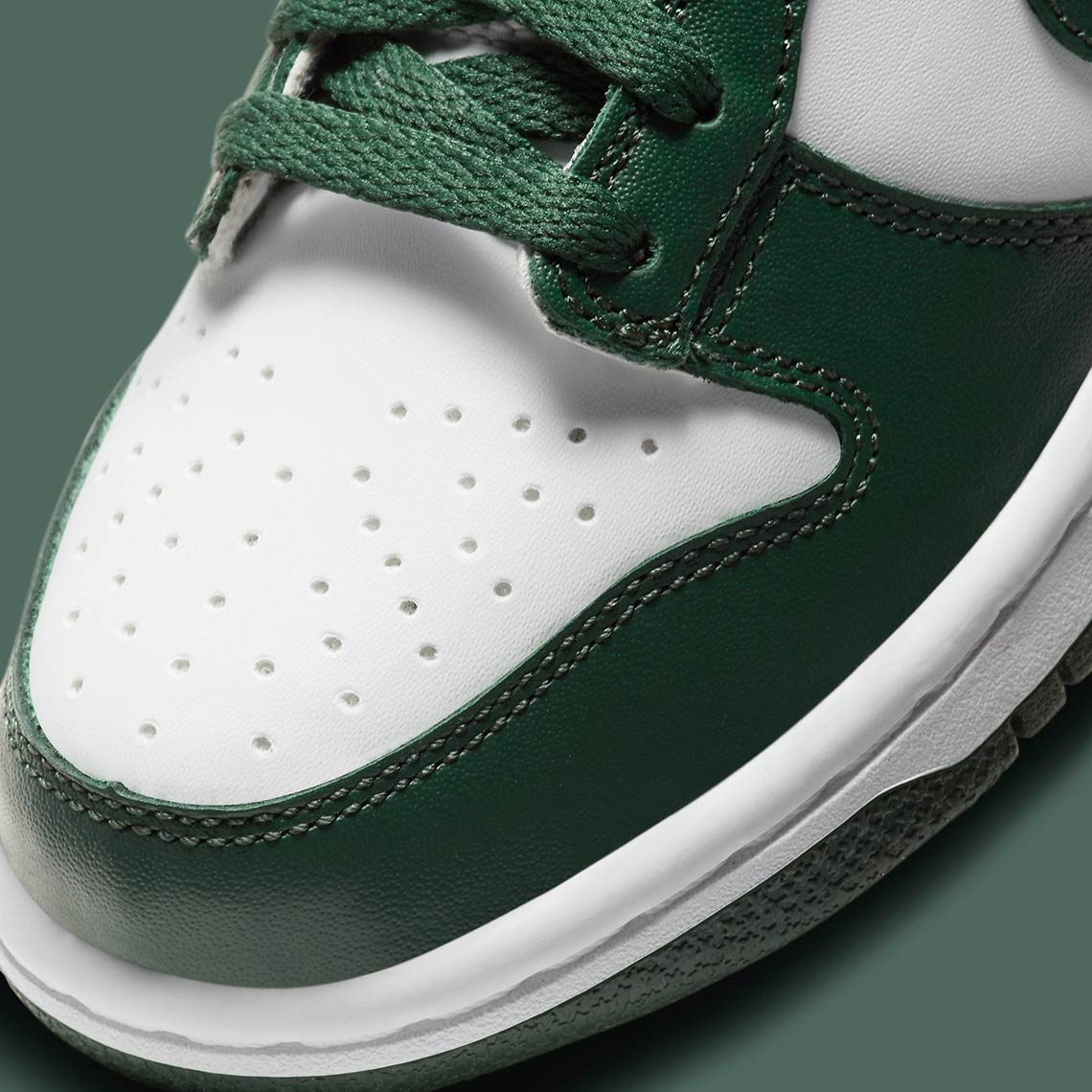 dunk low spartan green