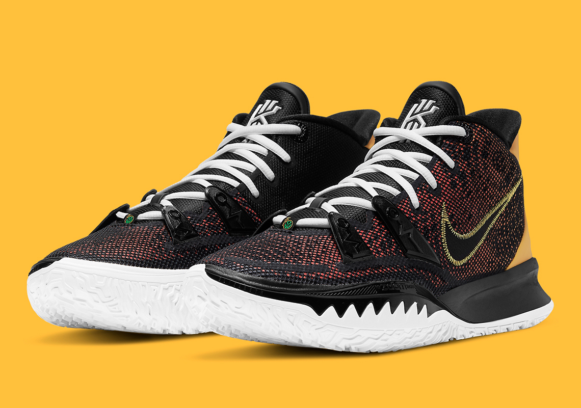 kyrie 7 raygun footlocker