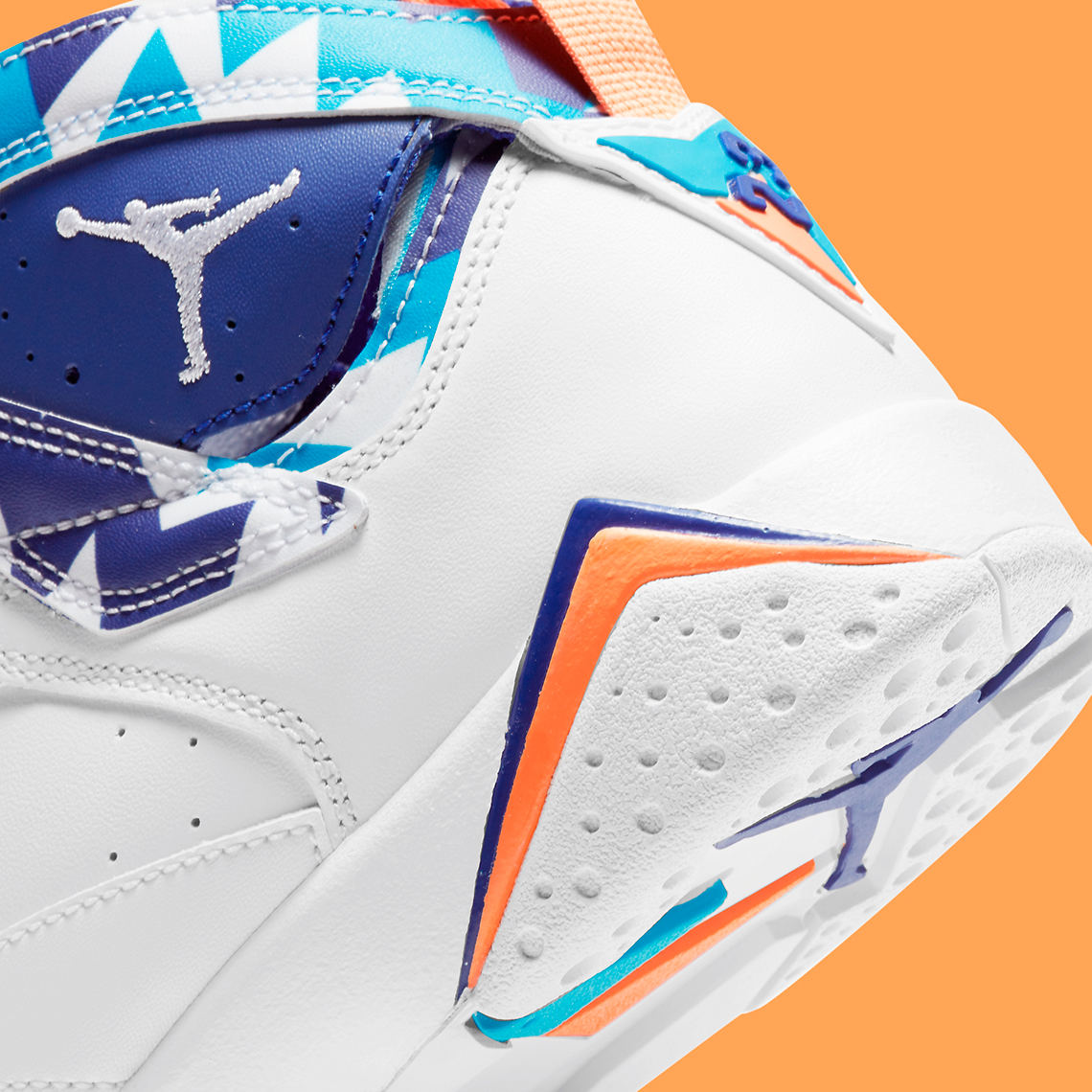 Air Jordan 7 GS White Chlorine Blue 442960-100 | SneakerNews.com