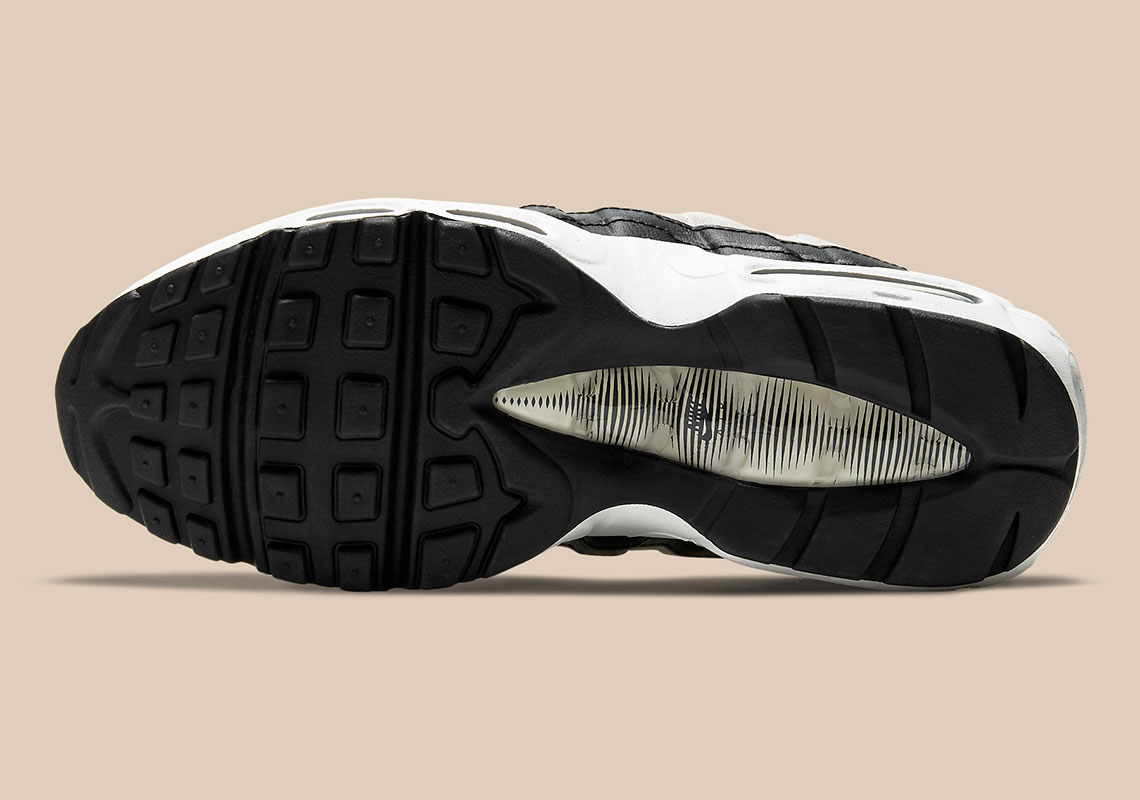 Nike Air Max 95 Black Champagne CV8828-001 | SneakerNews.com