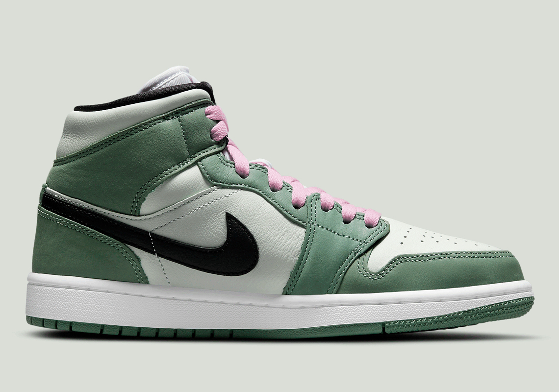 Green and pink on sale jordans