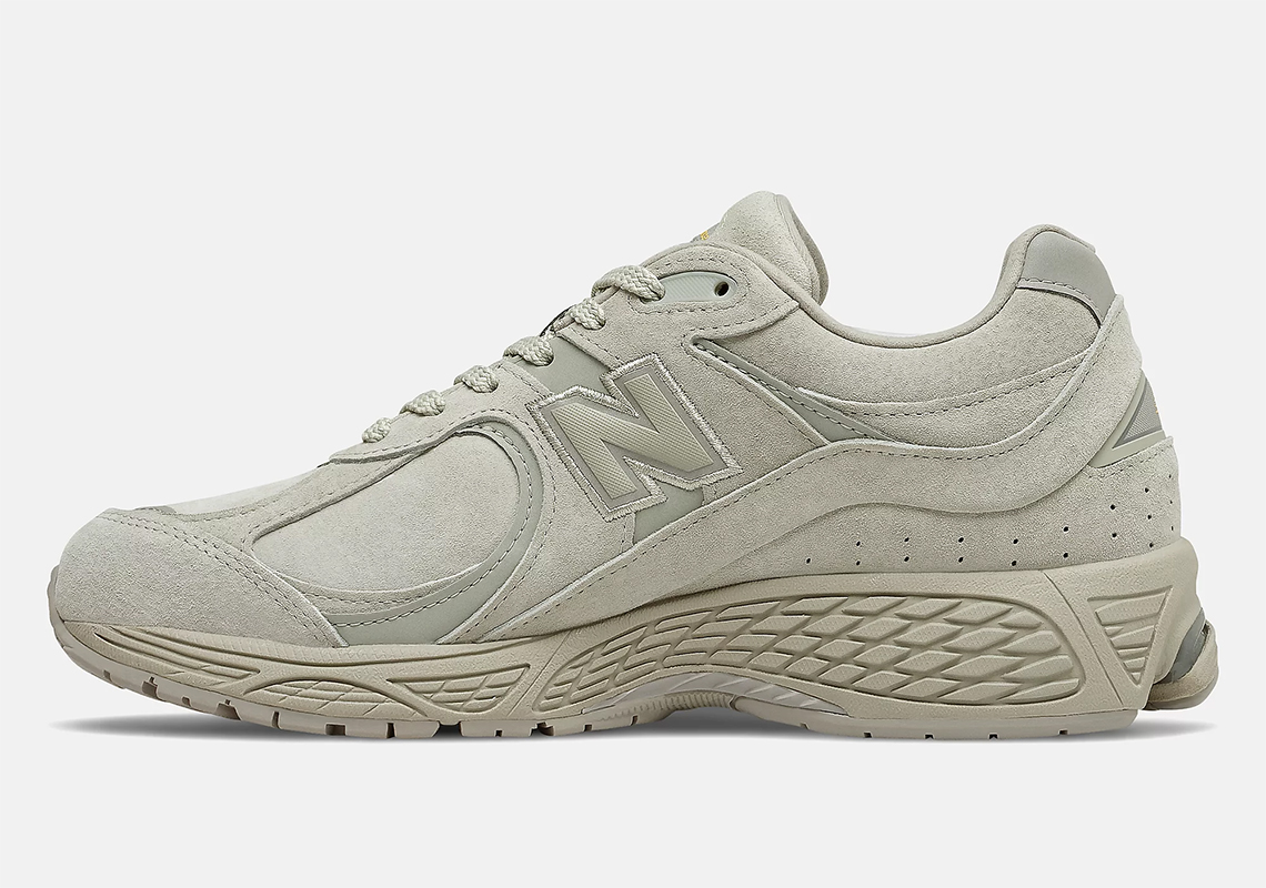 New Balance 2002R ML2002RP Stucco Tan Release Info | SneakerNews.com