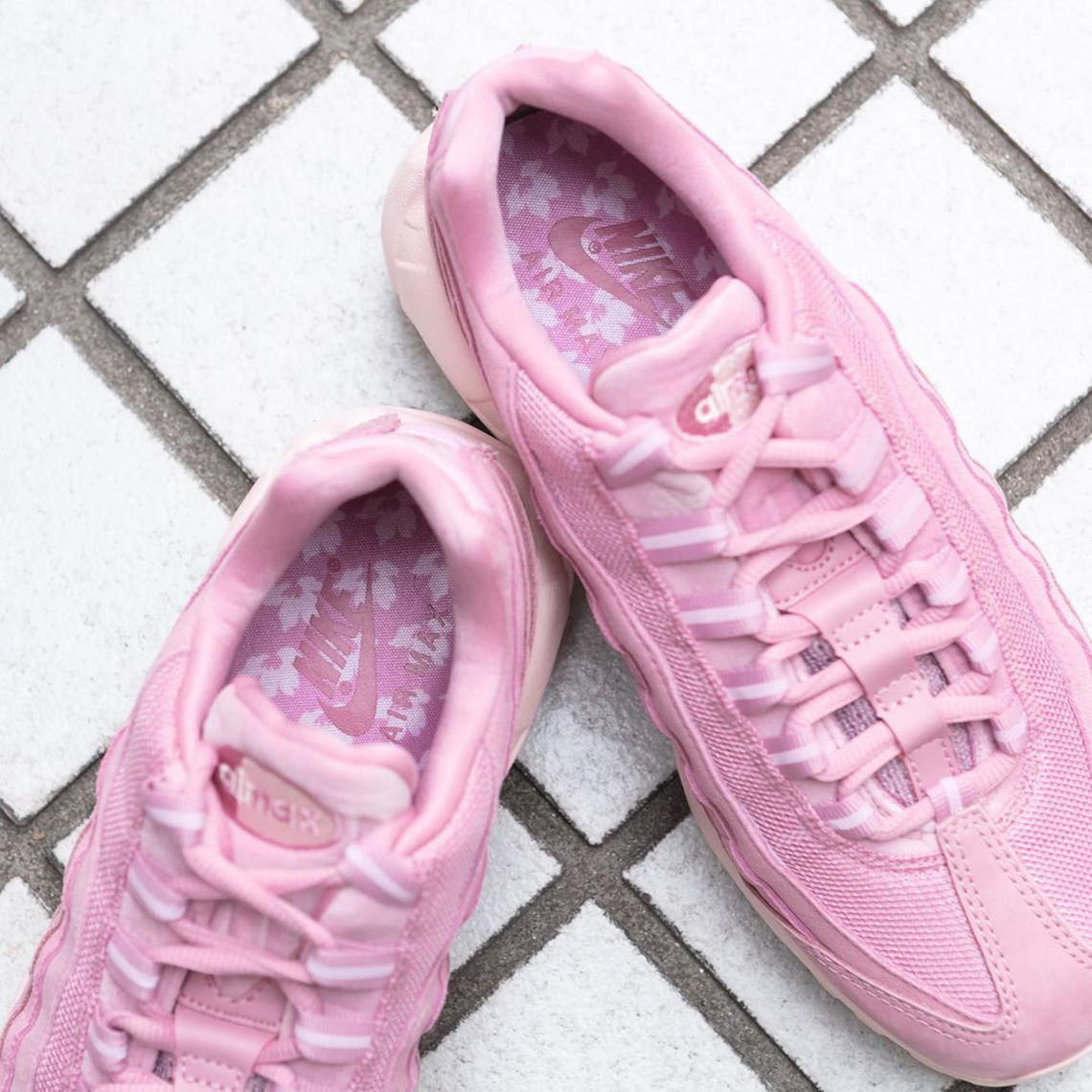 pink nike air max 95