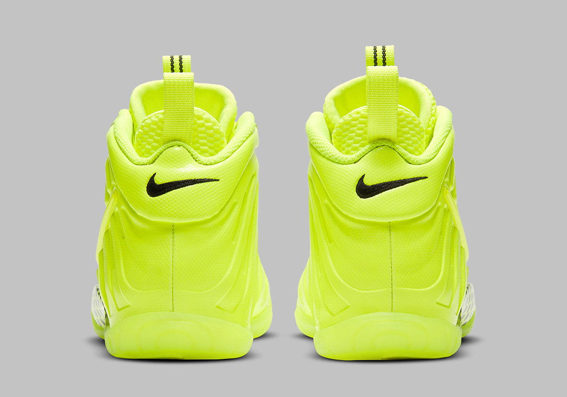 nike little posite volt