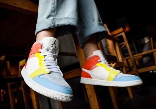 air jordan 1 mid first coach