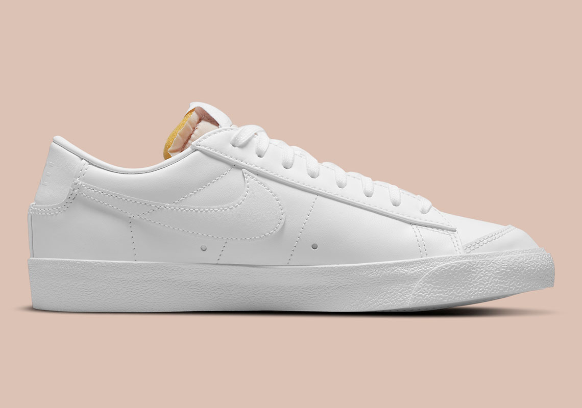 Nike blazer low sale all white