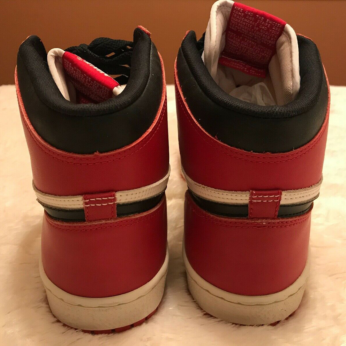 OG Unworn Autographed Air Jordan 1 Chicago Auction | SneakerNews.com
