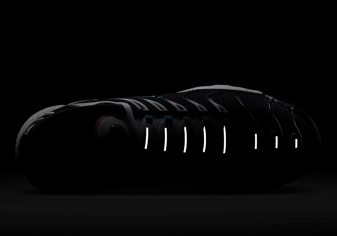 Nike Air Max Plus Black Multi-color CZ1651-001 | SneakerNews.com