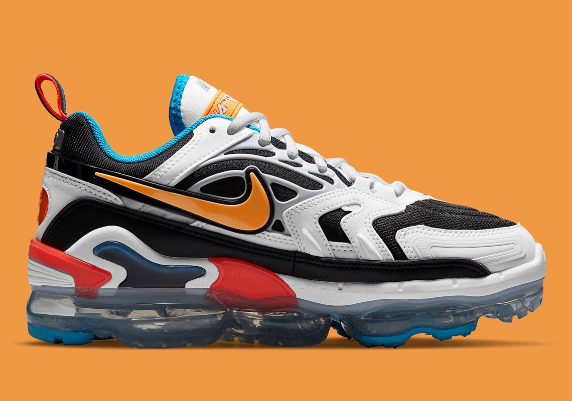 vapormax evo black and blue