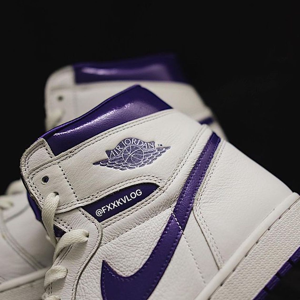Synthetic leather strap with Jordan branding Retro High Og Wmns White Court Purple Cd0461 151 20