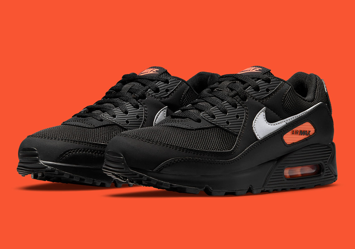 white air max 90 black tick