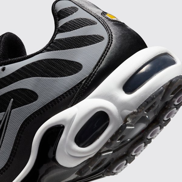 Nike Air Max Plus Regrind Black DM2466-001 | SneakerNews.com