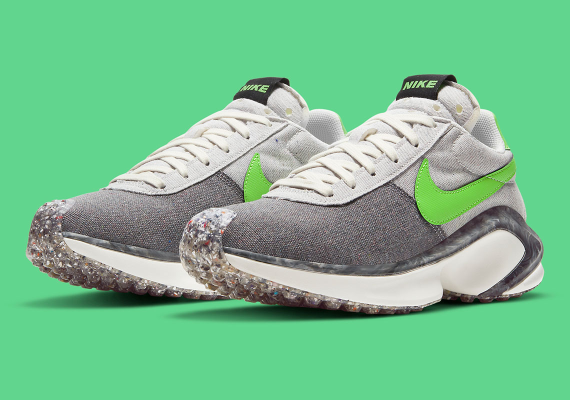 This Nike D/MS/X Waffle Sets Apart With Marbled Midsole Overlays