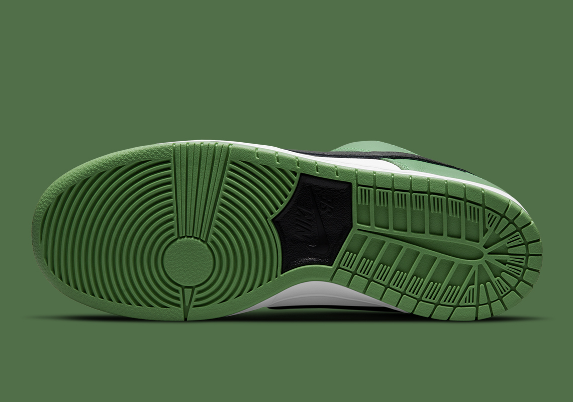 Nike Sb Dunk Low Classic Green Bq6817 302 2