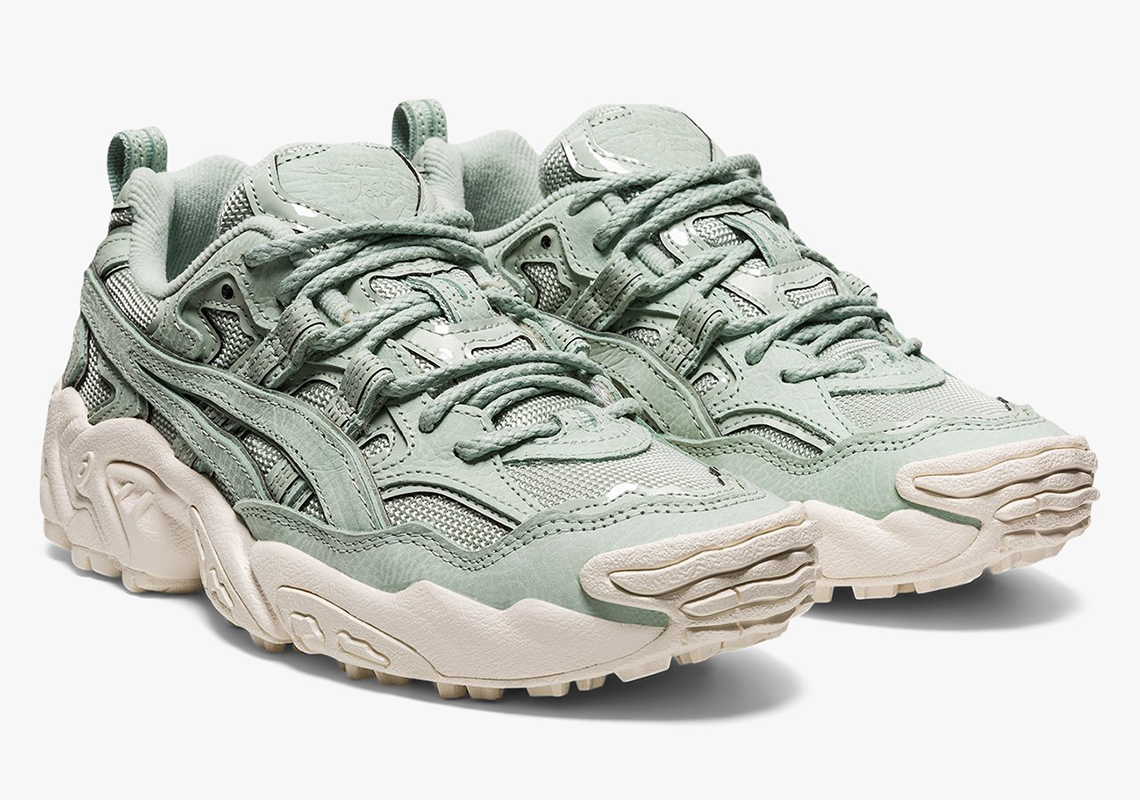 ASICS Gets Ready For Spring With This Women’s GEL-Nandi OG