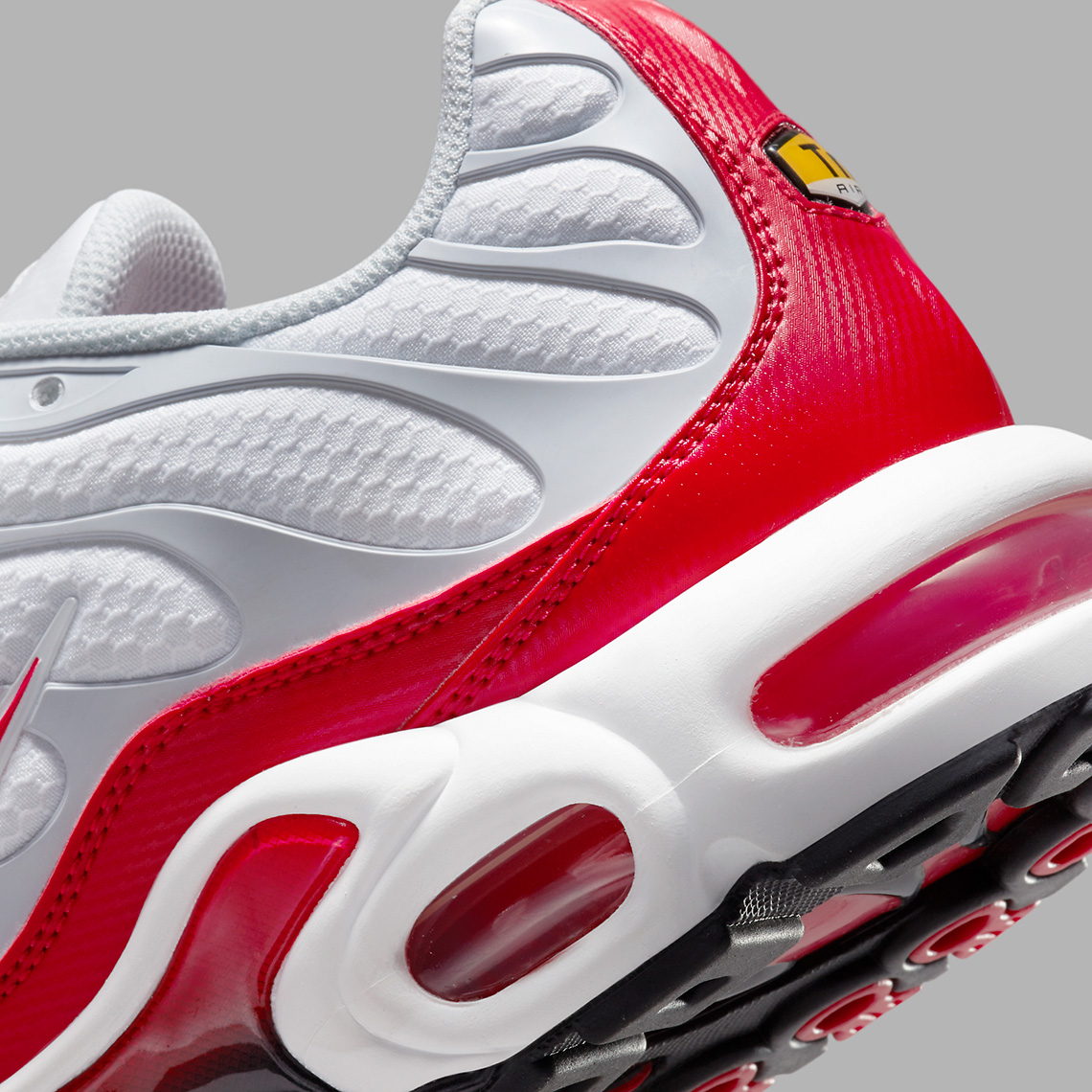 air max plus sport red