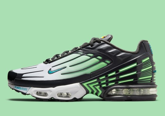 The Nike Air Max Plus III “Ghost Green” Offers Up Some Original-Style Flair