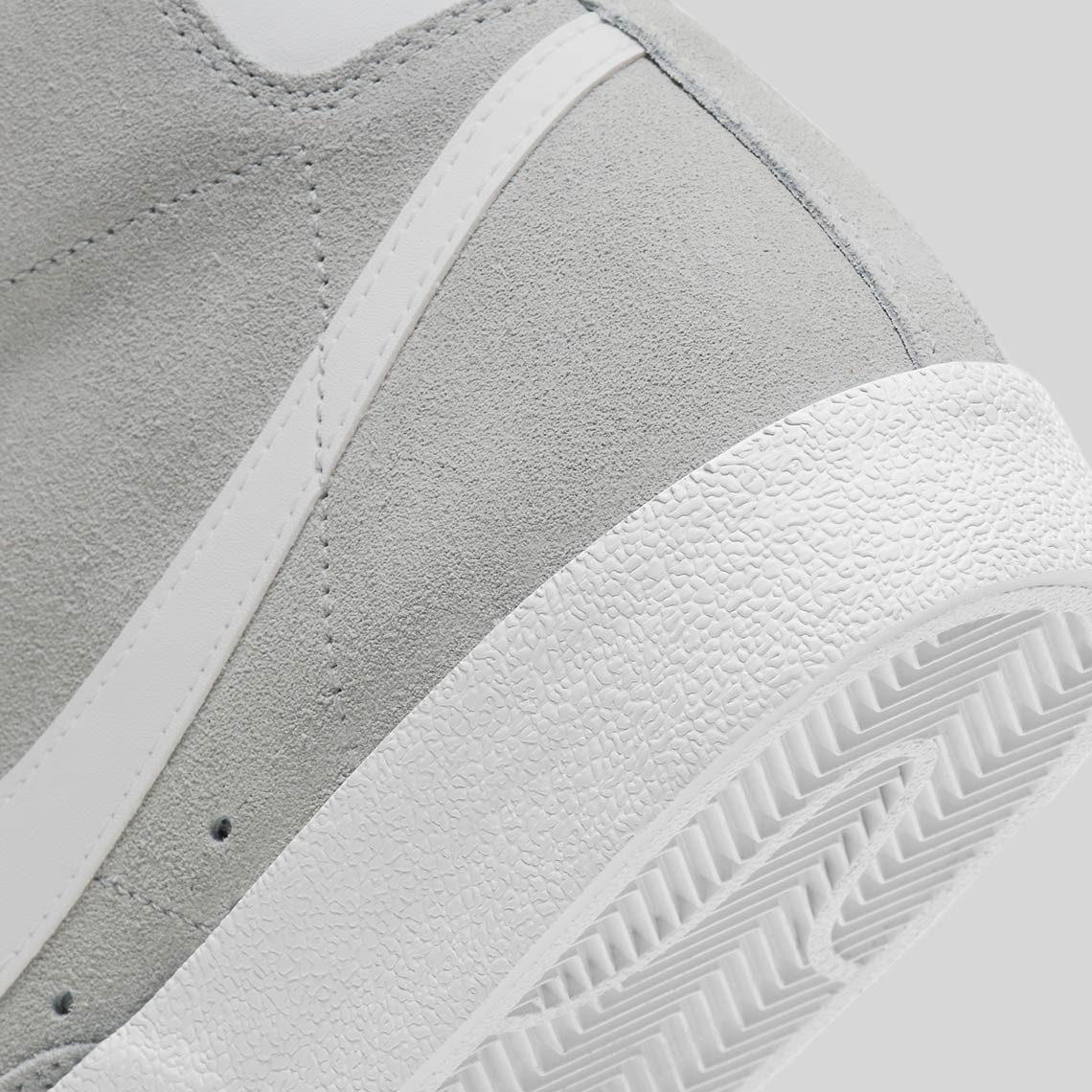 Nike Blazer Mid 77 Light Smoke Grey CI1172-004 | SneakerNews.com