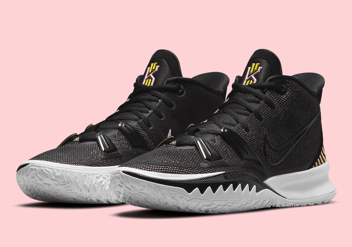 【ボール】 NIKE KYRIE 7 EP 'BLACK PINK''ナイキ カイリー 7 XCDAI-m32336573347 カテゴリー