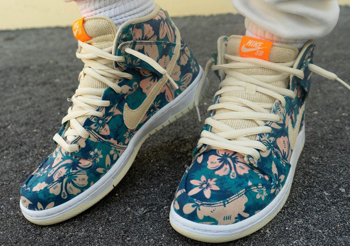 Hawaii hotsell nike dunks