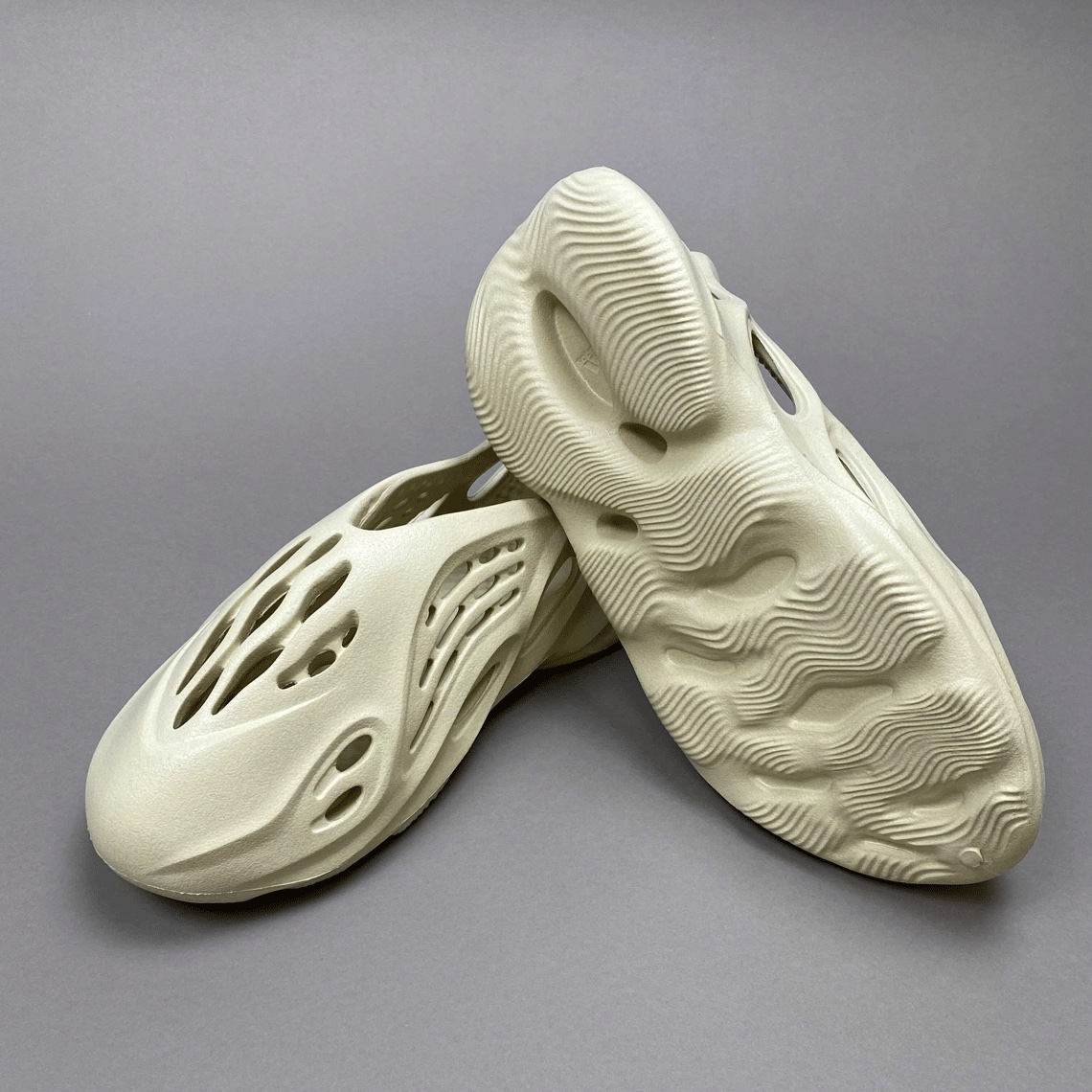 adidas Yeezy Foam Runner "Sand" Release Date | SneakerNews.com