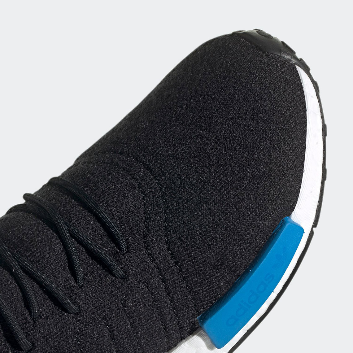 Ambassadør nul ukuelige adidas NMD R1 Primeknit Core Black GZ0066 | SneakerNews.com