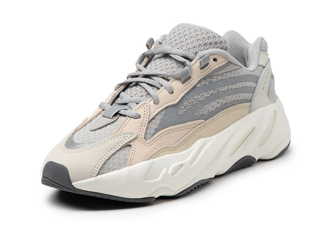 yeezy boost 700 v2 sneakers