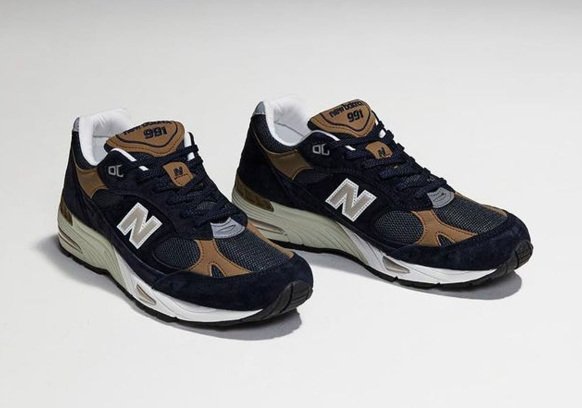 Navy blue shop tan new balance